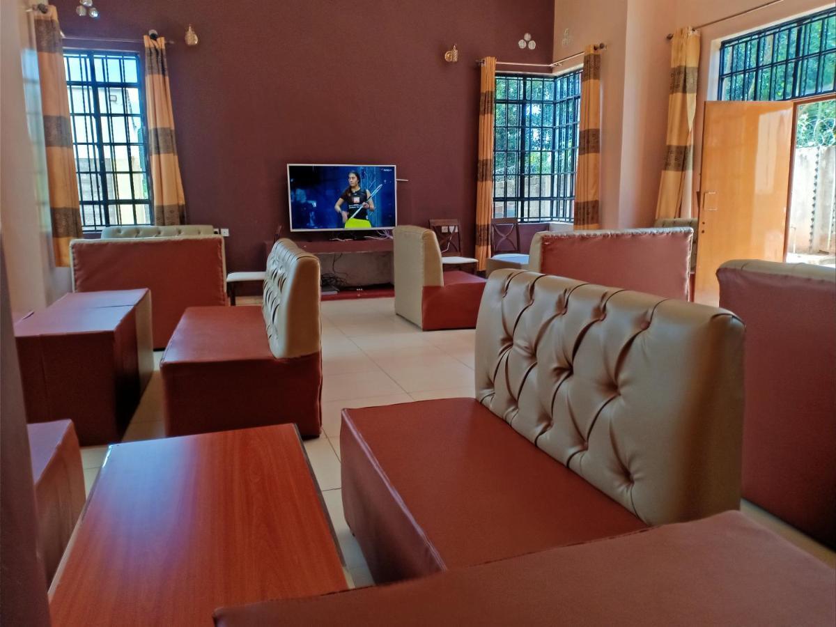 The Peak Meadows Hotel Nyeri Eksteriør bilde