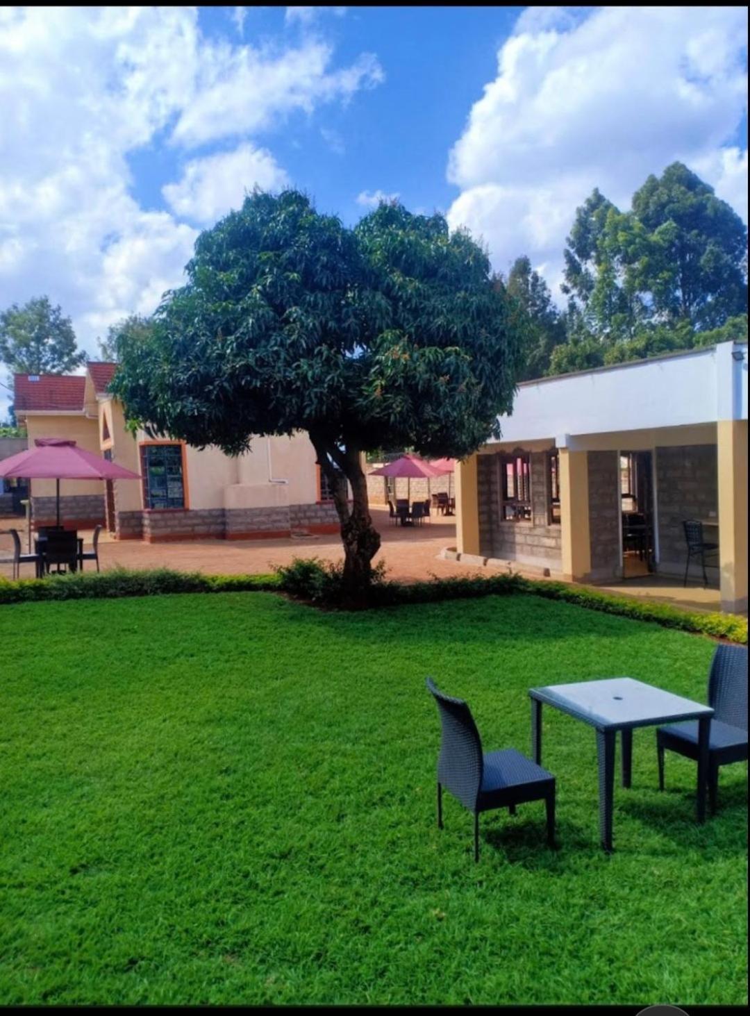 The Peak Meadows Hotel Nyeri Eksteriør bilde